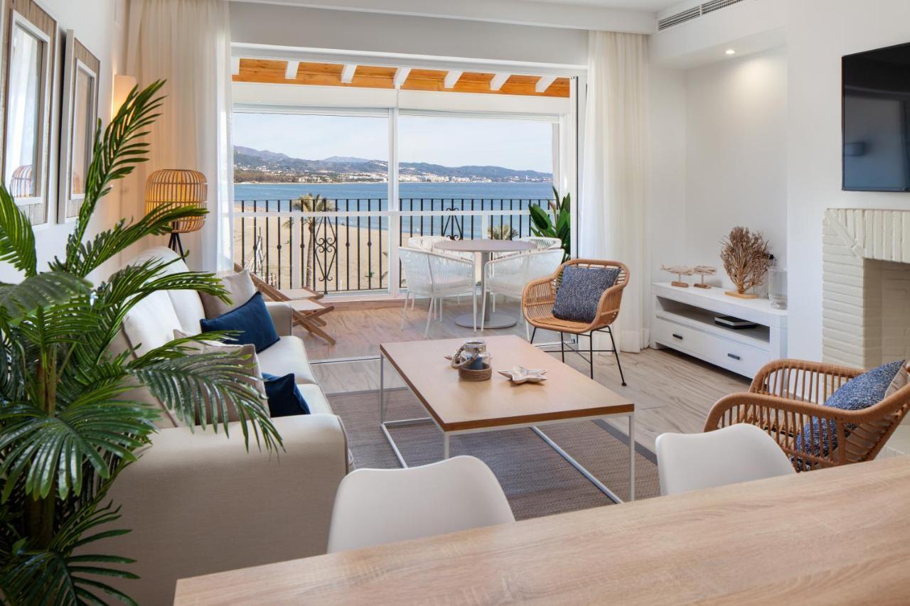 Frontline Beach & Sea Views - 2 Bedrooms - 2 Bathrooms - Puerto Banus Apartment マルベーリャ エクステリア 写真