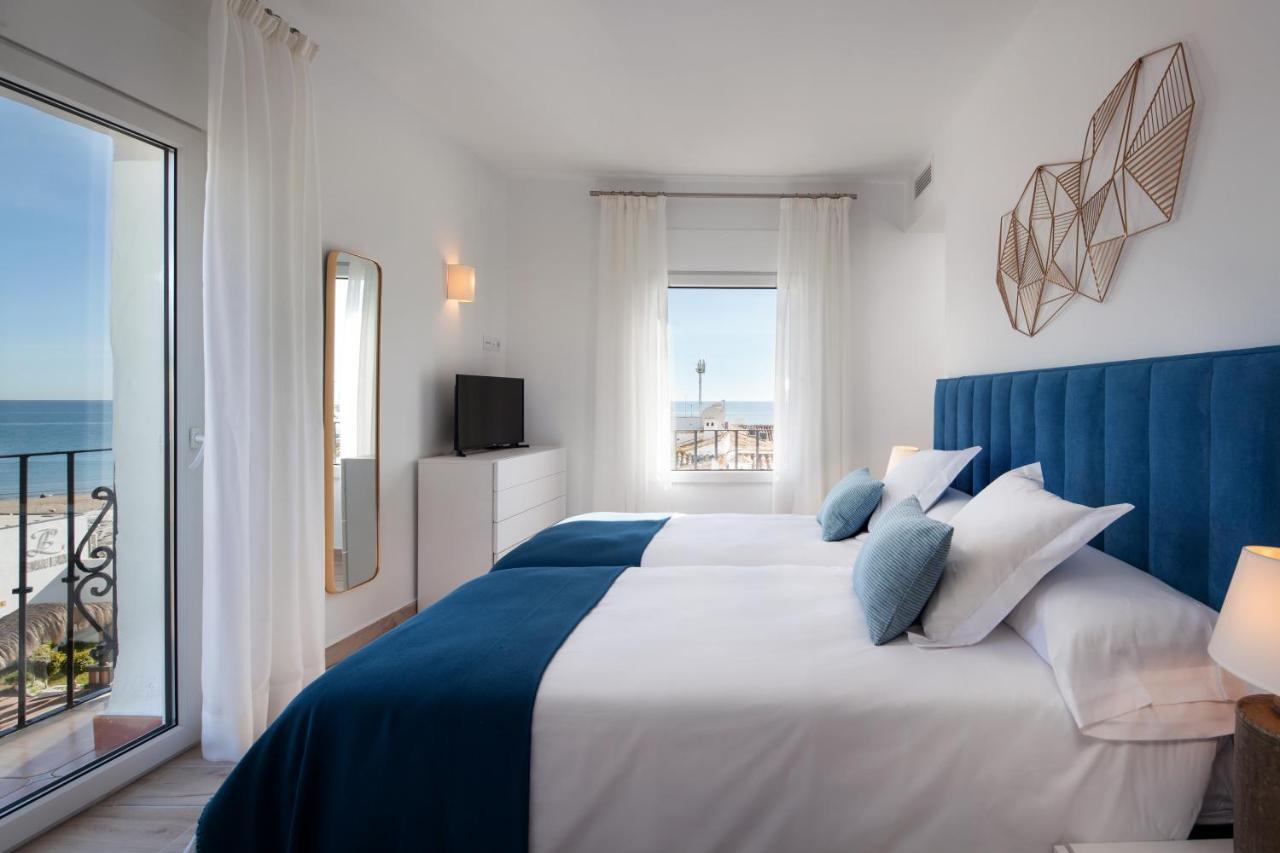 Frontline Beach & Sea Views - 2 Bedrooms - 2 Bathrooms - Puerto Banus Apartment マルベーリャ エクステリア 写真